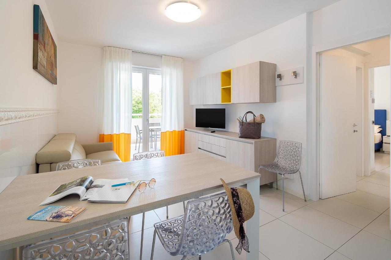 Residence Serenissima Бибионе Экстерьер фото
