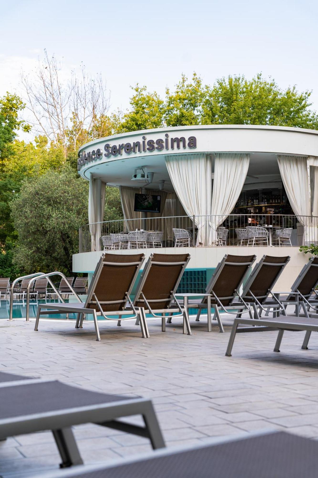Residence Serenissima Бибионе Экстерьер фото