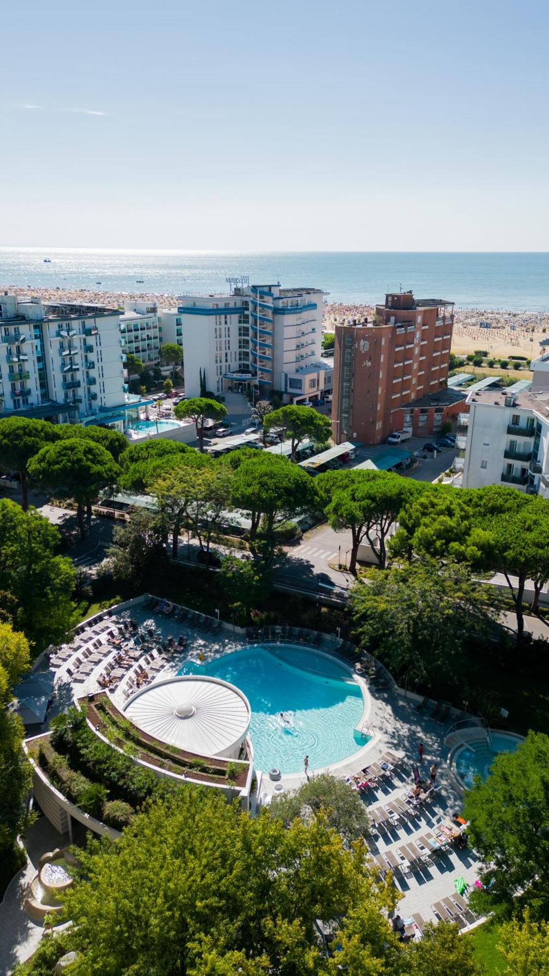Residence Serenissima Бибионе Экстерьер фото